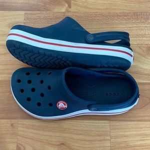 Crocs toddler water shoes/sandals - slim fit
